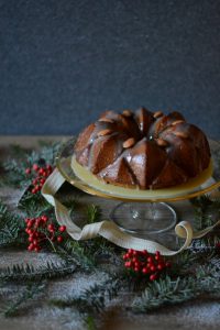 Bundt cake all'avena e cioccolato bianco